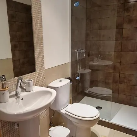 Διαμέρισμα Marinho - 2 Bedroom 2 Bathroom Ground Floor With Communal Pool And Gardens *