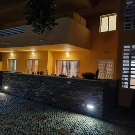 Marinho - 2 Bedroom 2 Bathroom Ground Floor With Communal Pool And Gardens * Conceição