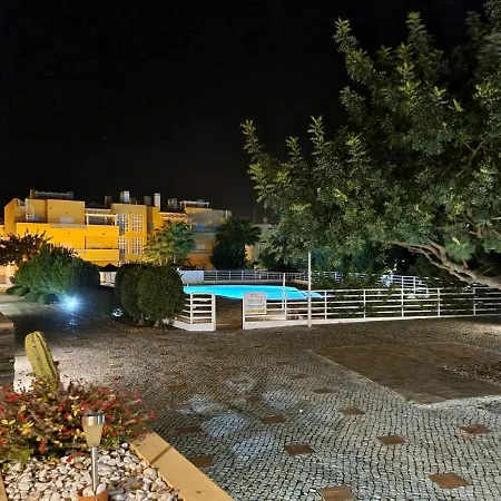 Marinho - 2 Bedroom 2 Bathroom Ground Floor With Communal Pool And Gardens Apartamento *
