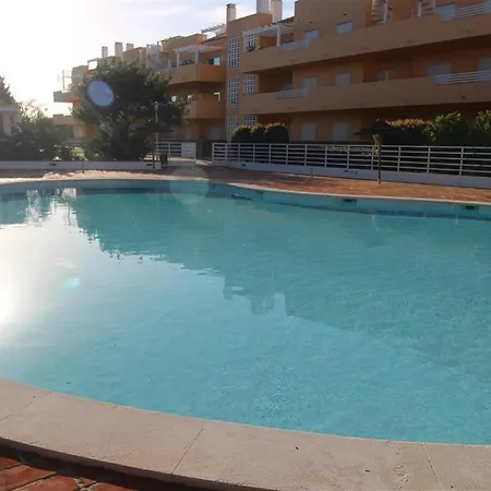 Apartment Marinho - 2 Bedroom 2 Bathroom Ground Floor With Communal Pool And Gardens Conceicao (Faro)