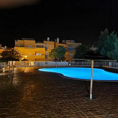 Apartment Marinho - 2 Bedroom 2 Bathroom Ground Floor With Communal Pool And Gardens Conceicao (Faro)
