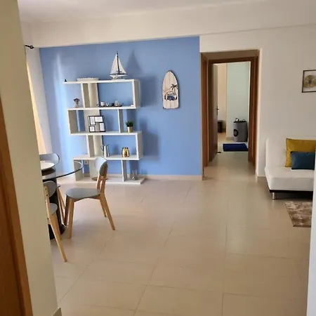 Marinho - 2 Bedroom 2 Bathroom Ground Floor With Communal Pool And Gardens * Conceicao (Faro)