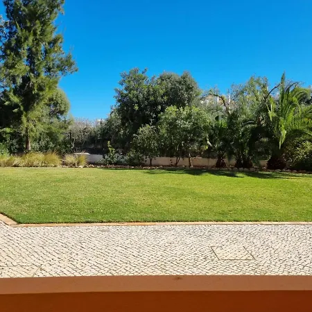 Apartment Marinho - 2 Bedroom 2 Bathroom Ground Floor With Communal Pool And Gardens