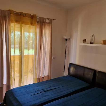 Marinho - 2 Bedroom 2 Bathroom Ground Floor With Communal Pool And Gardens Apartamento